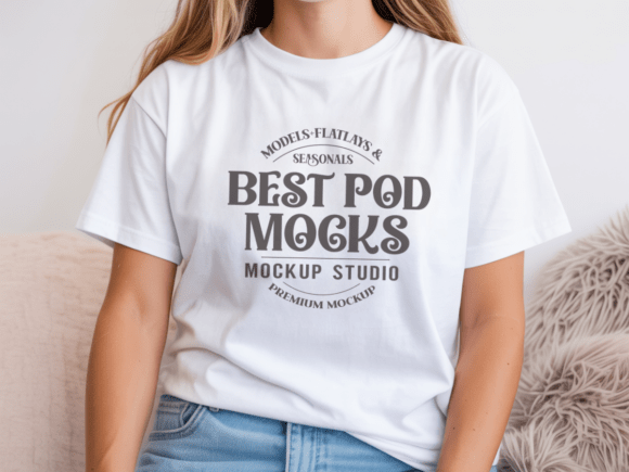 Gildan 5000 T-shirt Model Mockup 3